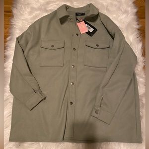 Pretty Little Thing Petite Sage Oversized Shacket - Size US 6 (medium size)